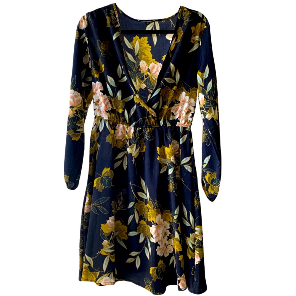 🌿 Floral Navy Faux Wrap Midi Dress – Vibrant & Romantic! 🌿
